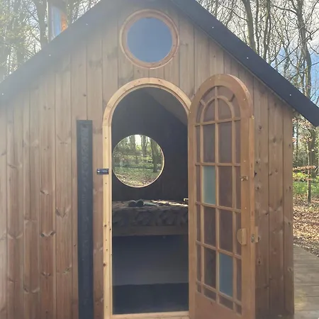 Sugi Wooden Pod Villa York Exterior photo